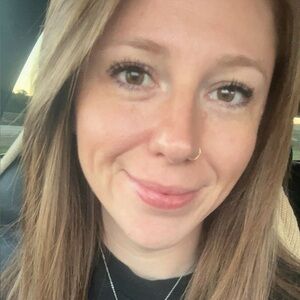 Meet your Posher, Courtney